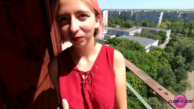 Student Sensual suger en främling i Outback - sperma i ansiktet