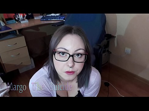 ❤️ Sexig tjej med glasögon suger Dildo djupt på kamera Sluts at porn sv.pornmega.ru ❤