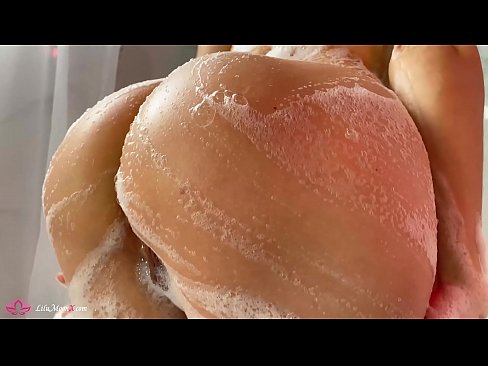 ❤️ Brunette onanerar fittan med vibrator till intensiv orgasm i duschen Sluts at porn sv.pornmega.ru ❤